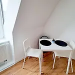 Apartman Work & In *