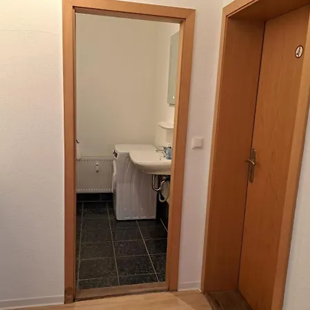 Apartament Work & In *