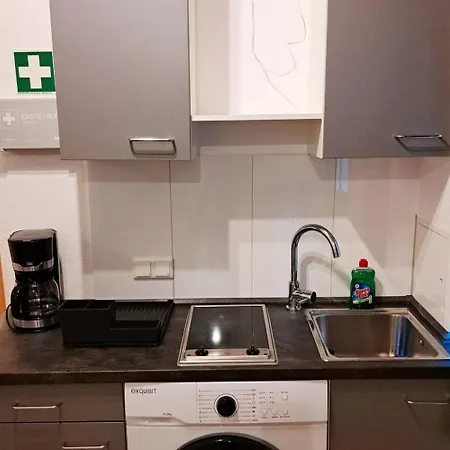 Work & In Apartman